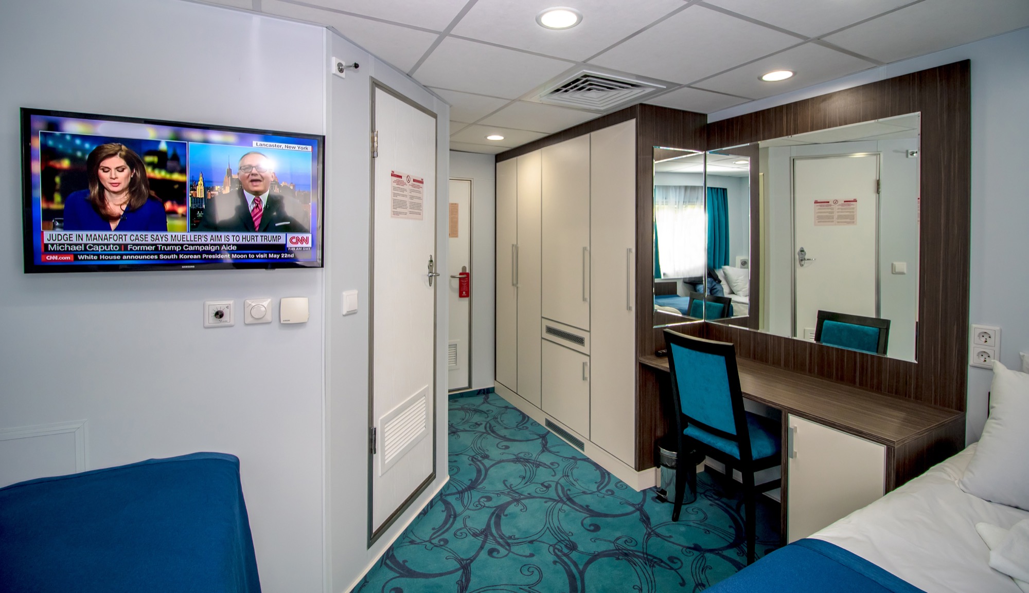 CroisiEurope MS Kronstadt Twin Cabin 2.jpg